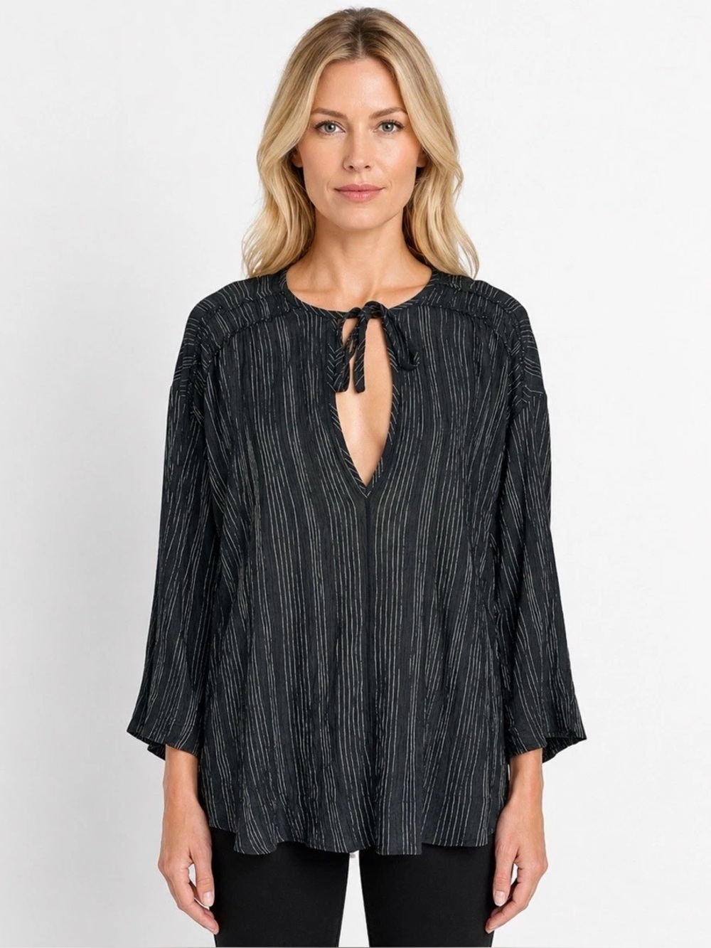 Vince Variegated Vertical Stripe Black & White Flowy Blouse